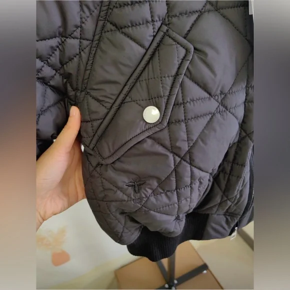 Designer Inspired, Black, Quilted Women's Cropped Puffer Jacket, Size Small - Picture 9 of 12